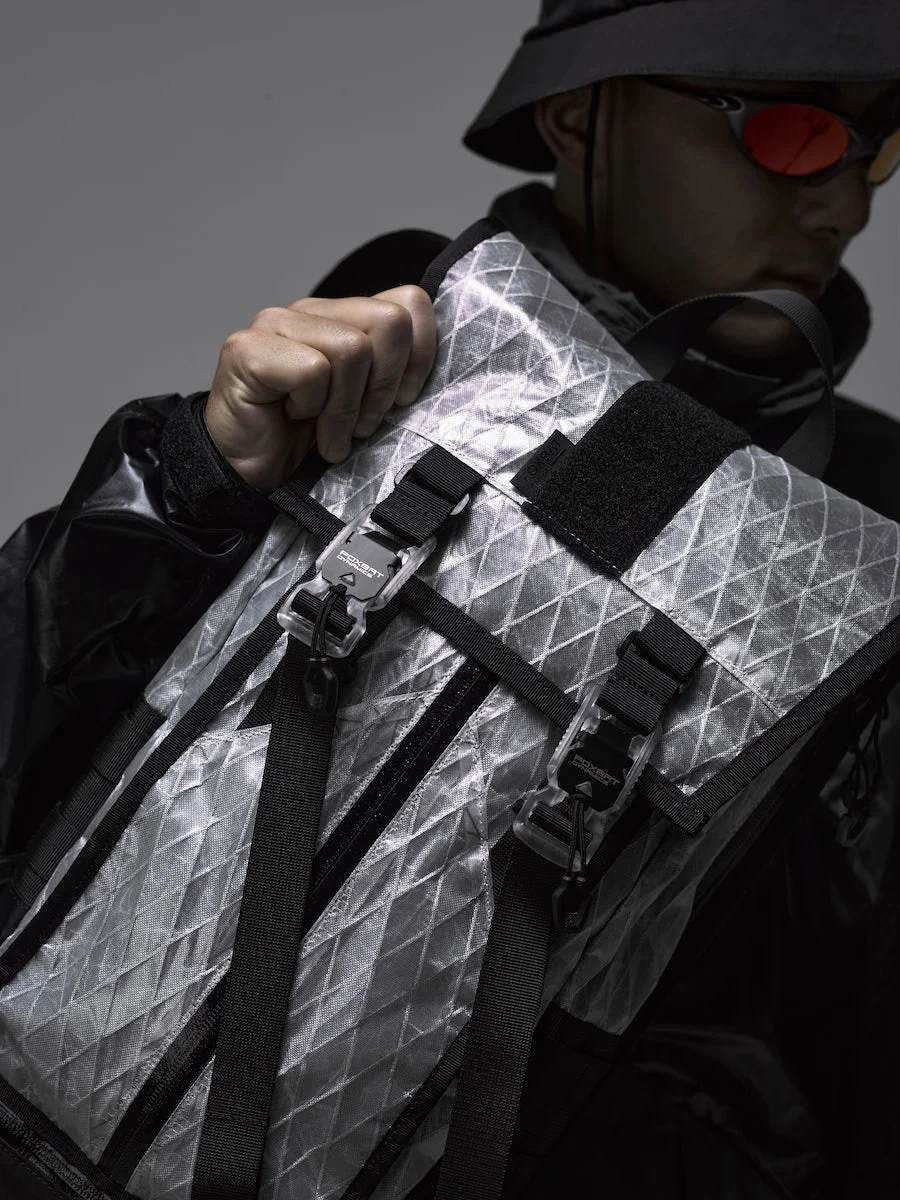 FOXBAT Tsunami Tactical Cyclin - Cycling Commuter Backpack Laptop 评论和价格